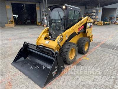 CAT 246DLRC Smykem řízené nakladače