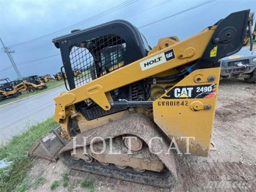 CAT 249D Smykem řízené nakladače