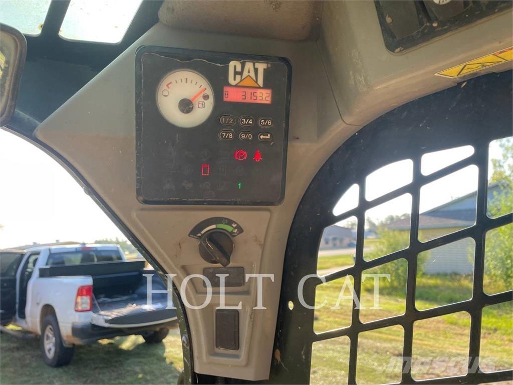CAT 249D Pásové nakladače