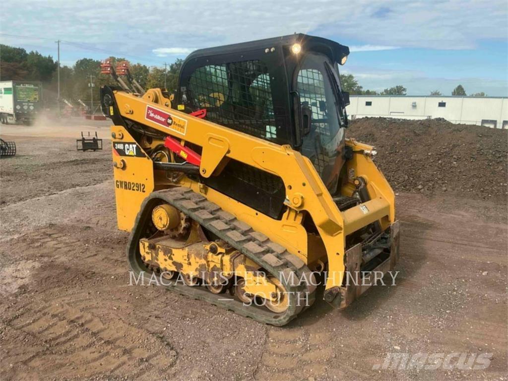 CAT 249D Pásové nakladače