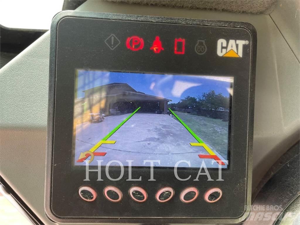 CAT 249D3 Pásové nakladače