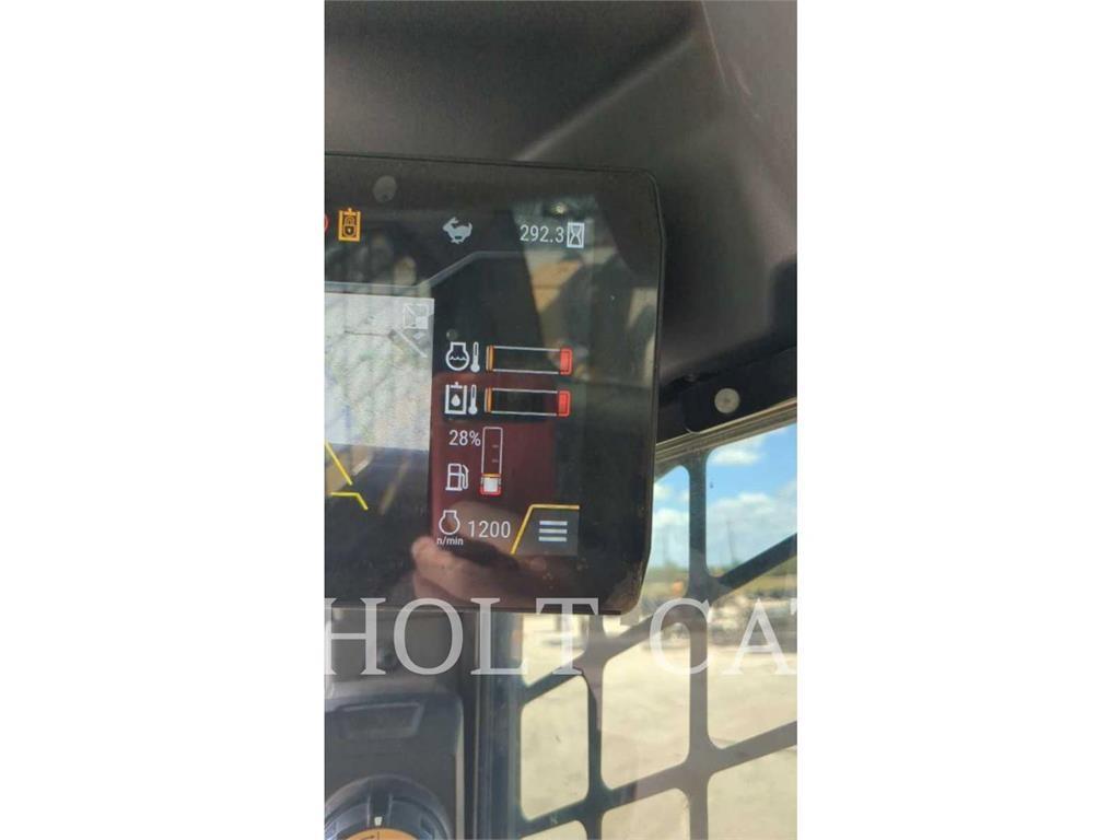 CAT 255 XPS Smykem řízené nakladače