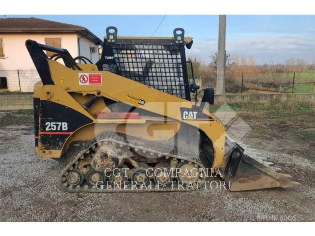 CAT 257B Pásové nakladače
