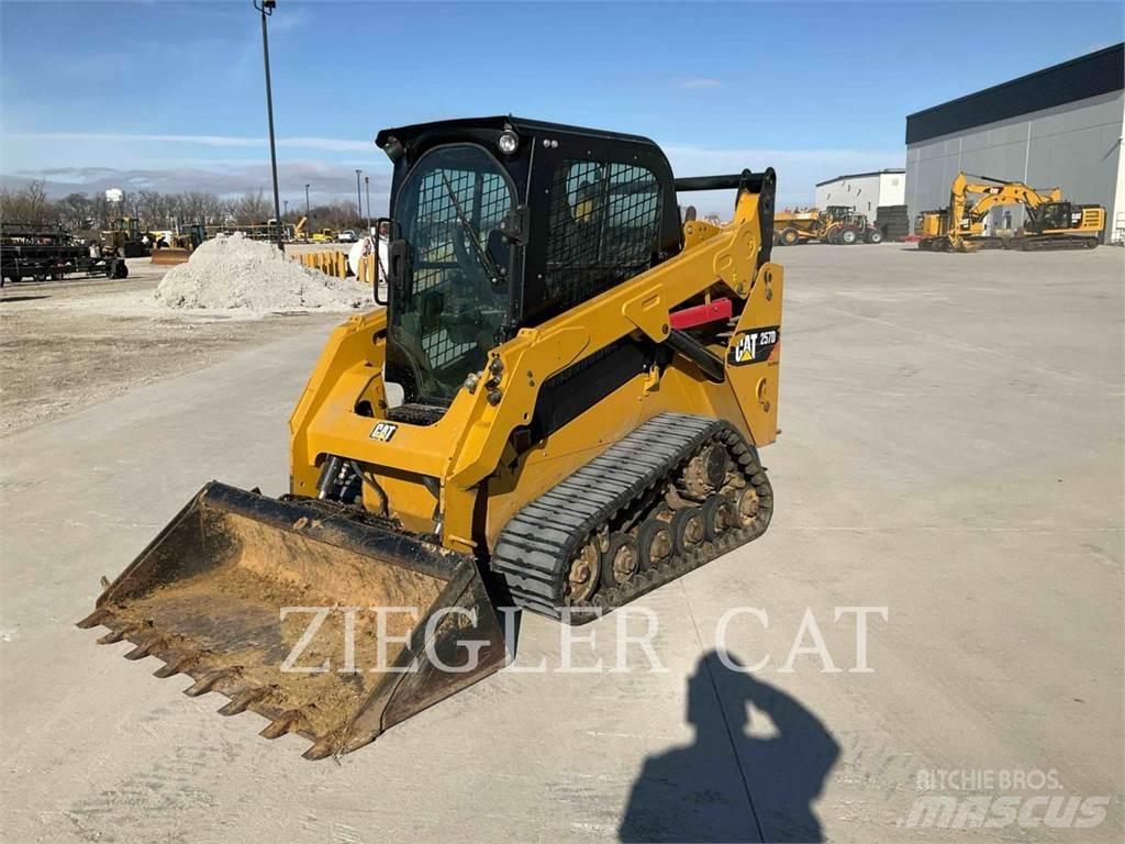 CAT 257D Pásové nakladače
