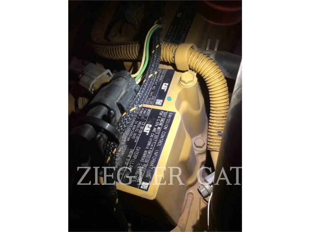 CAT 257D Pásové nakladače