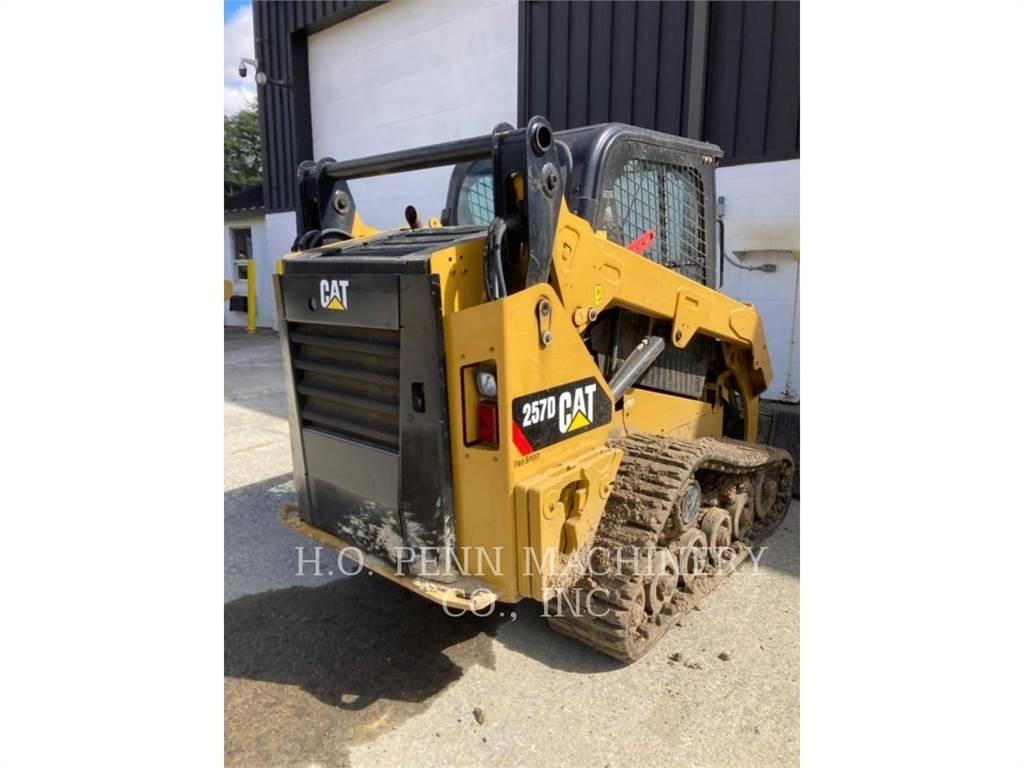CAT 257D Pásové nakladače