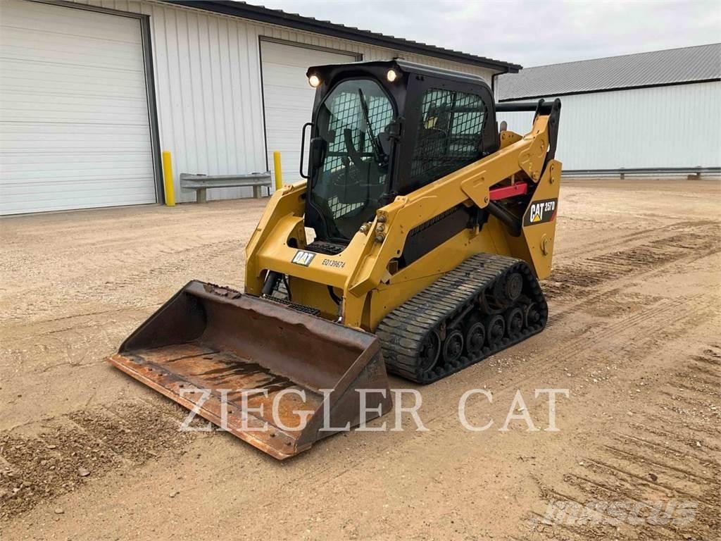 CAT 257D Pásové nakladače