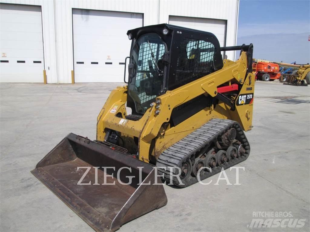 CAT 257D Pásové nakladače