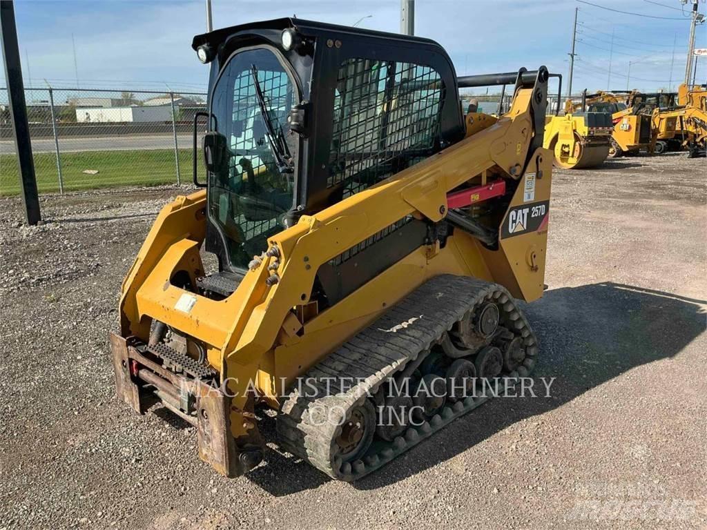 CAT 257D Pásové nakladače