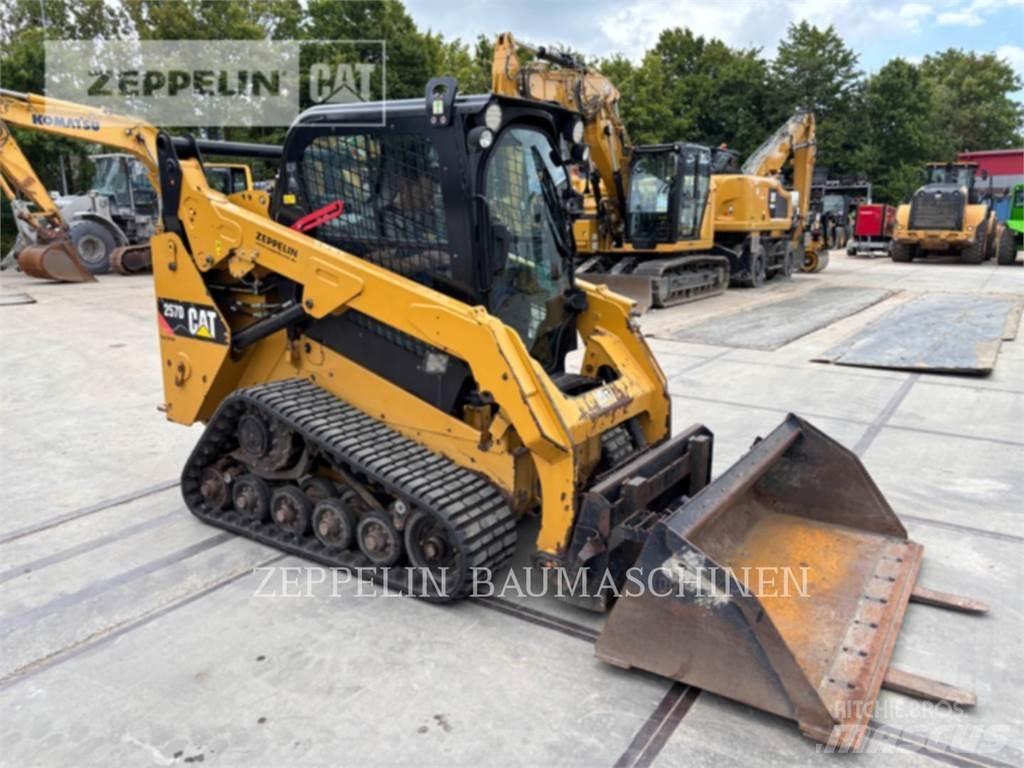 CAT 257D Smykem řízené nakladače