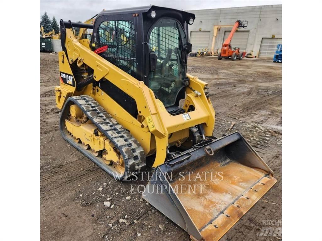 CAT 259D Smykem řízené nakladače