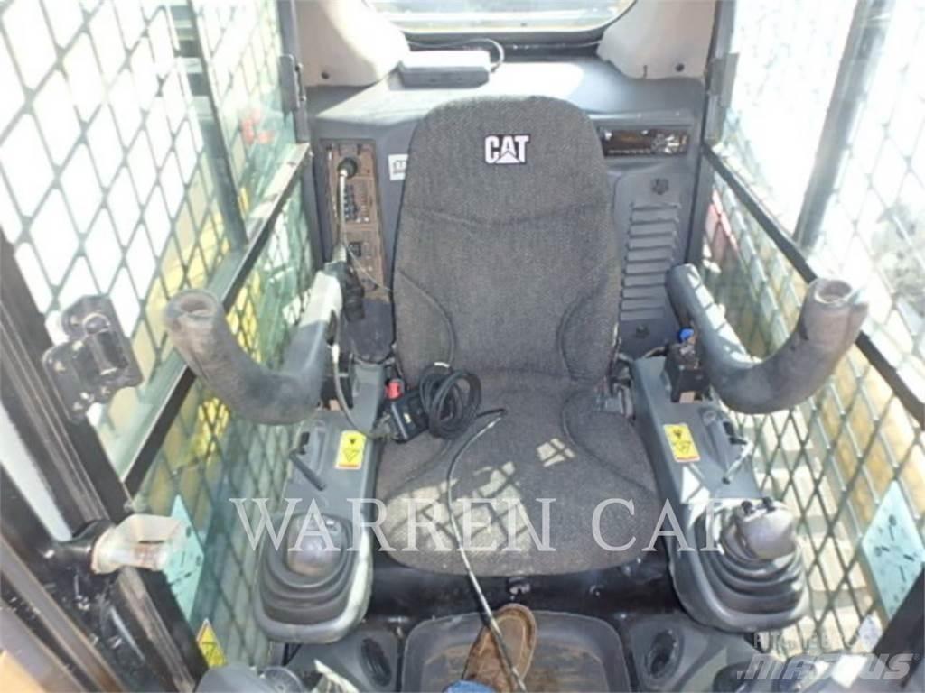 CAT 259D Pásové nakladače