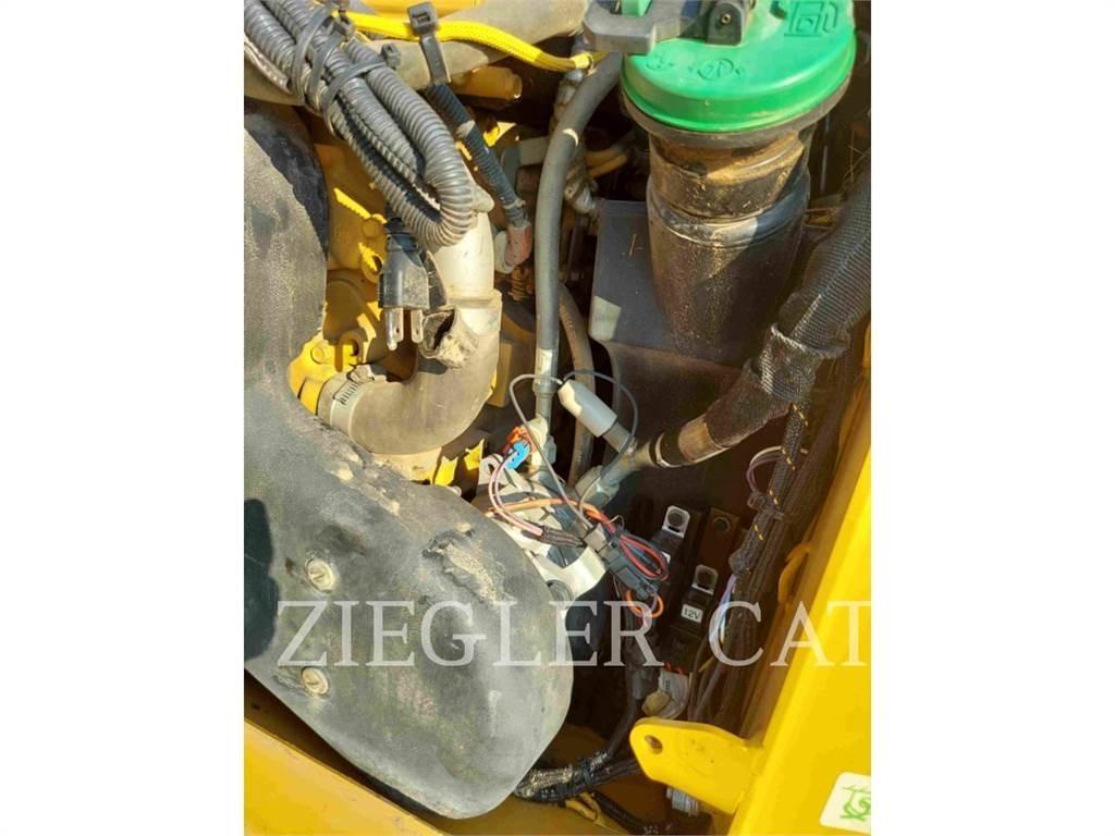CAT 259D Pásové nakladače