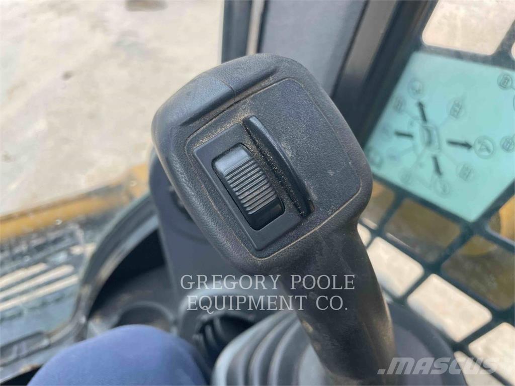 CAT 259D Pásové nakladače