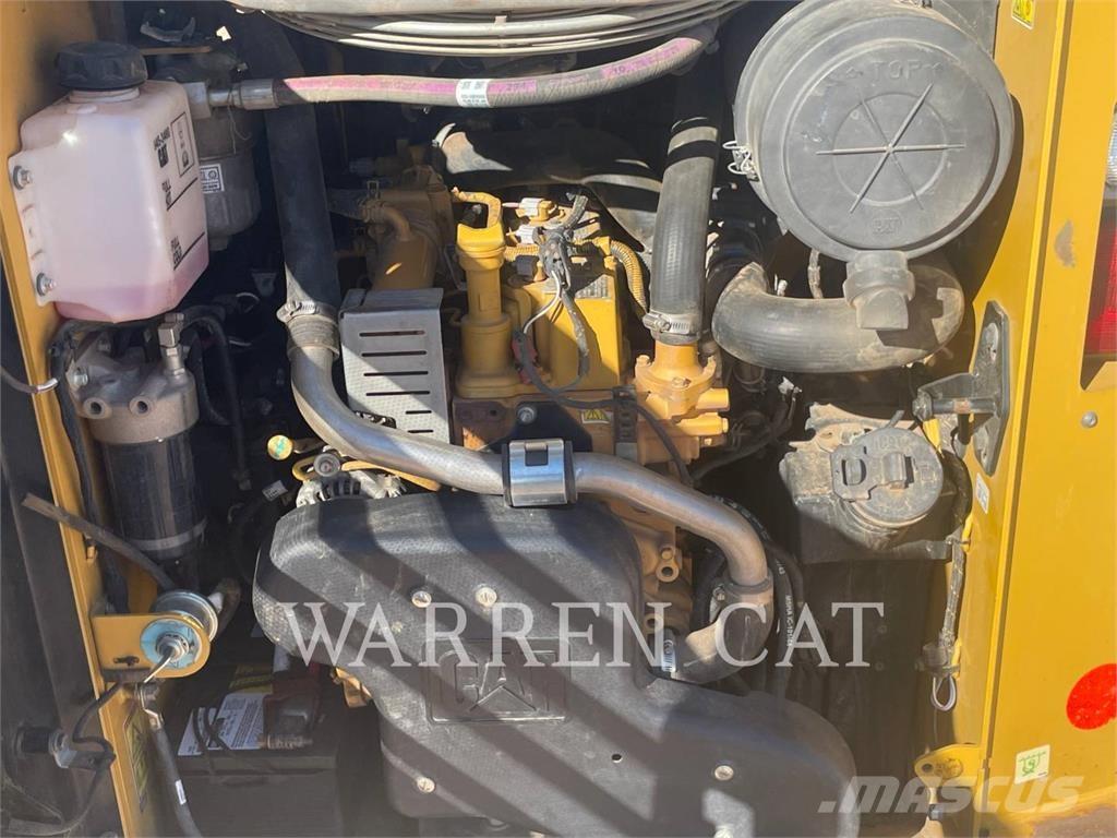 CAT 259D Pásové nakladače