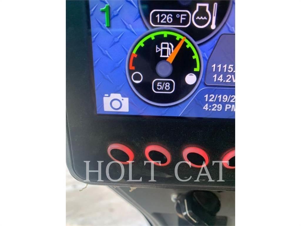 CAT 259D CAB Smykem řízené nakladače