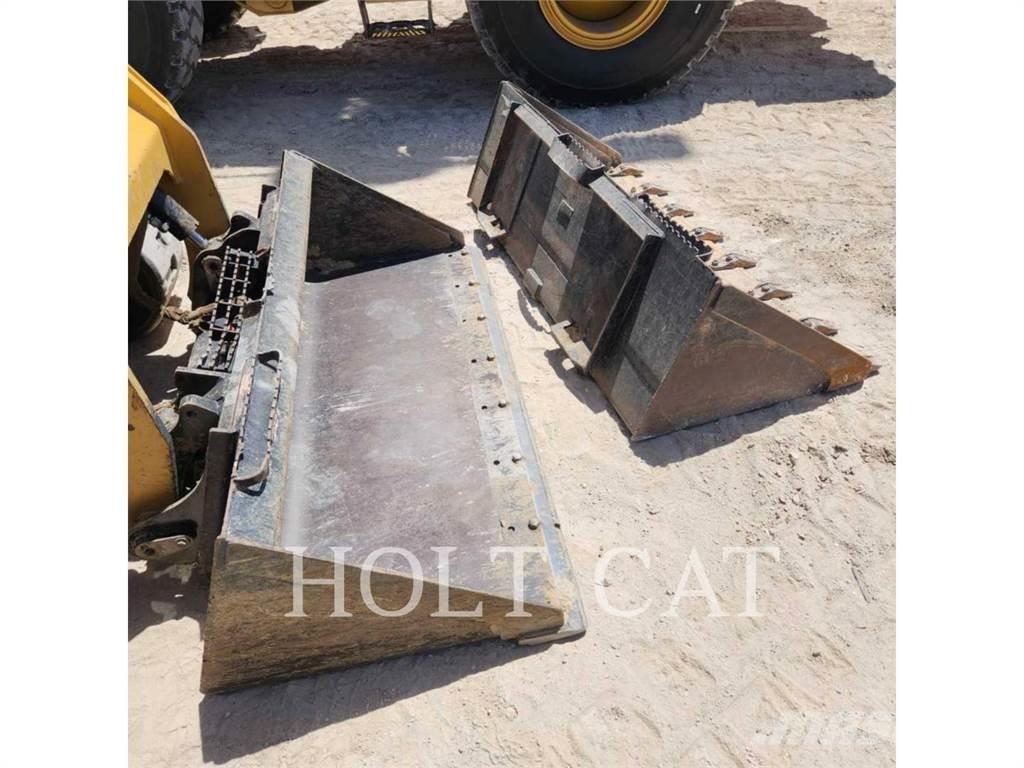 CAT 259D CAB Smykem řízené nakladače