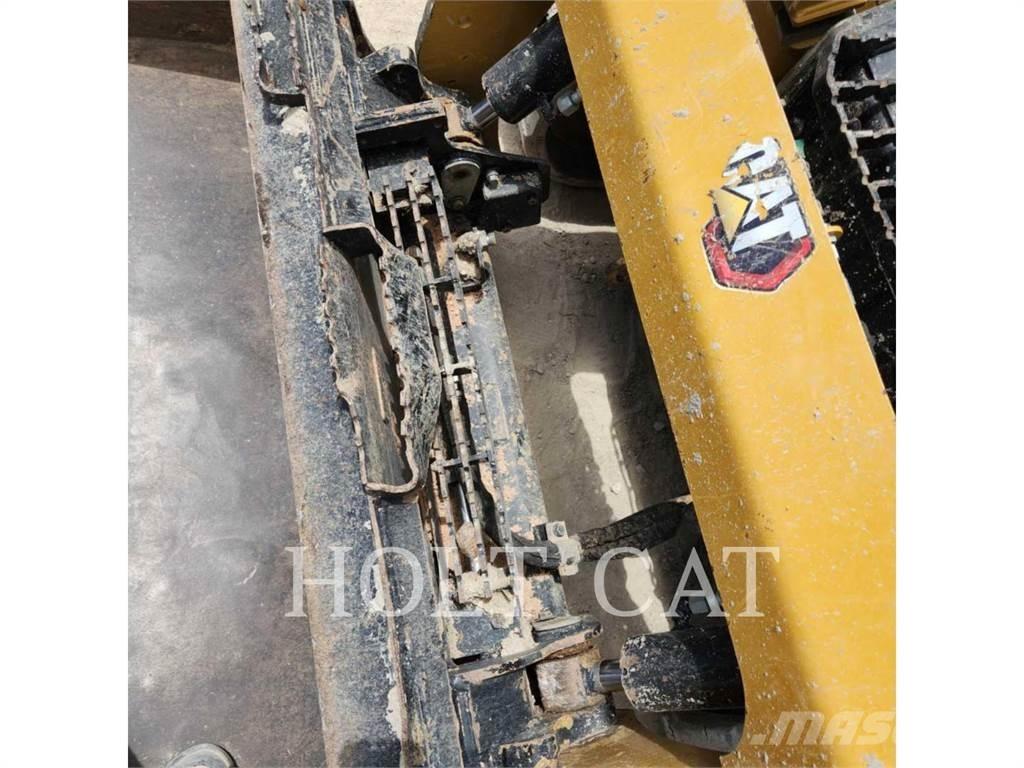 CAT 259D CAB Smykem řízené nakladače