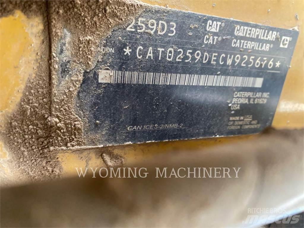 CAT 259D3 Smykem řízené nakladače