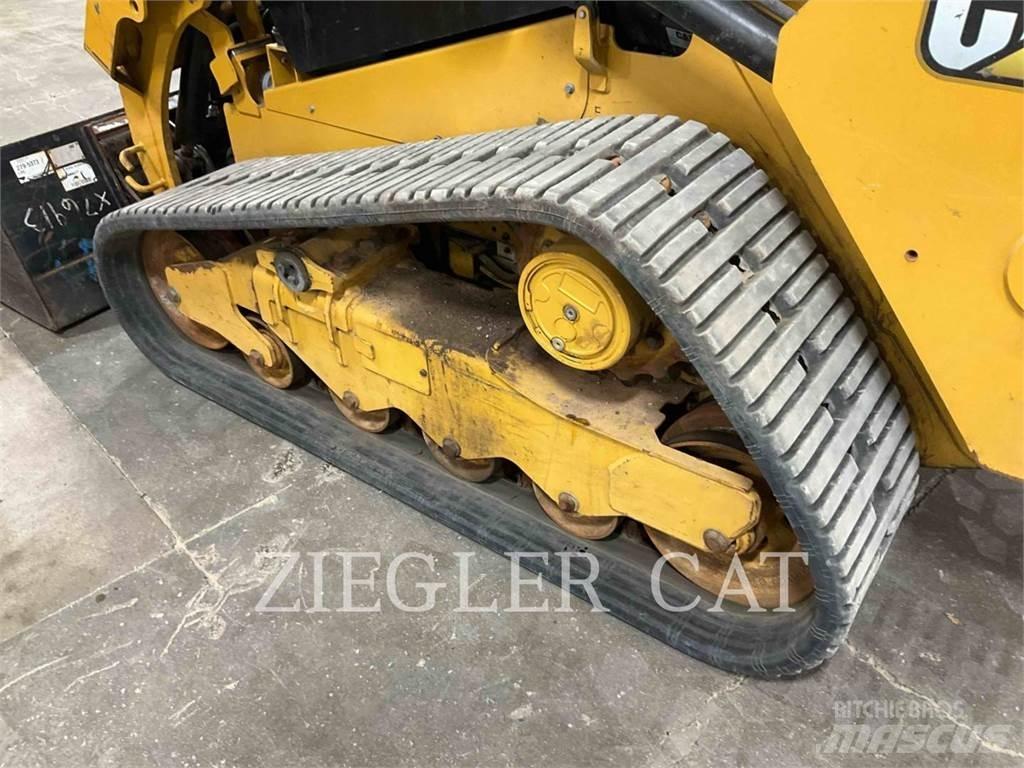 CAT 259D3 Pásové nakladače