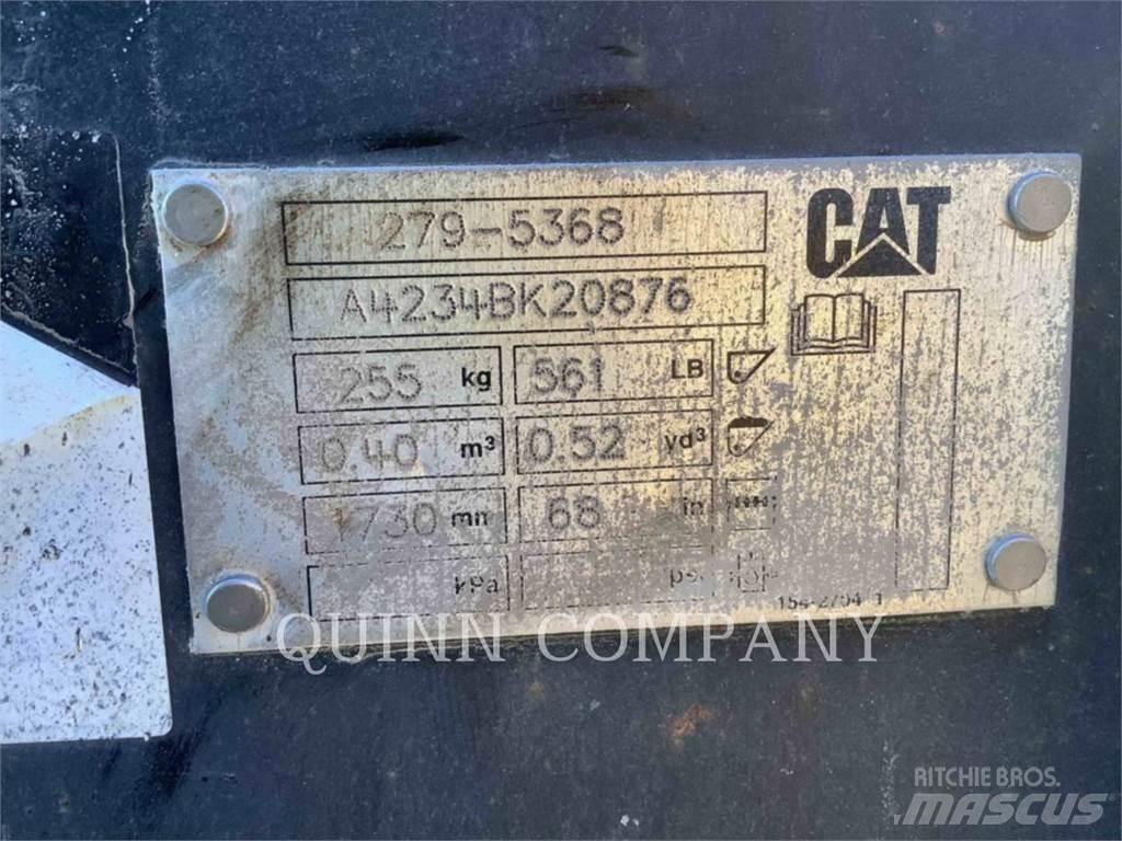 CAT 259D3 Smykem řízené nakladače