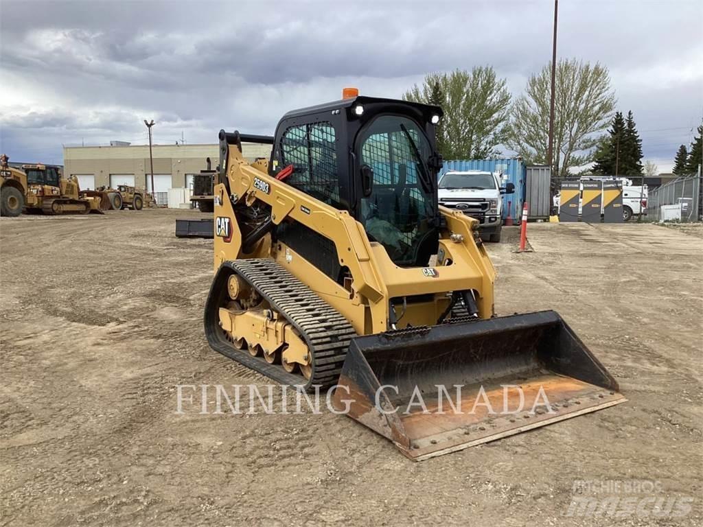 CAT 259D3 Pásové nakladače