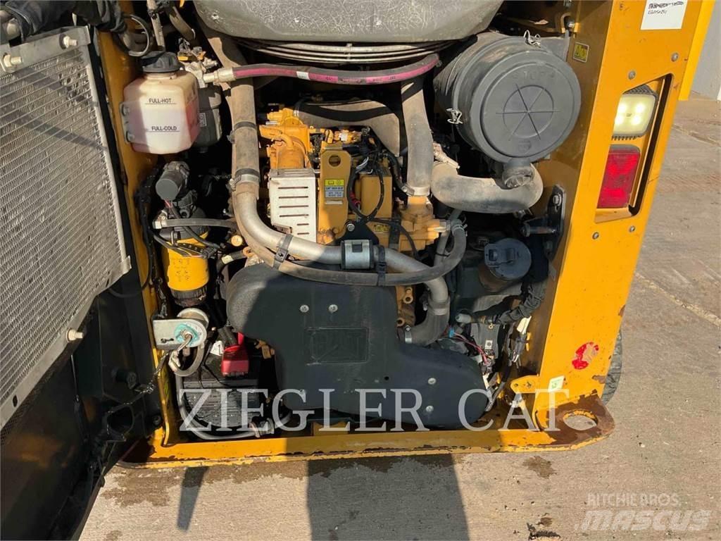 CAT 259D3 Pásové nakladače