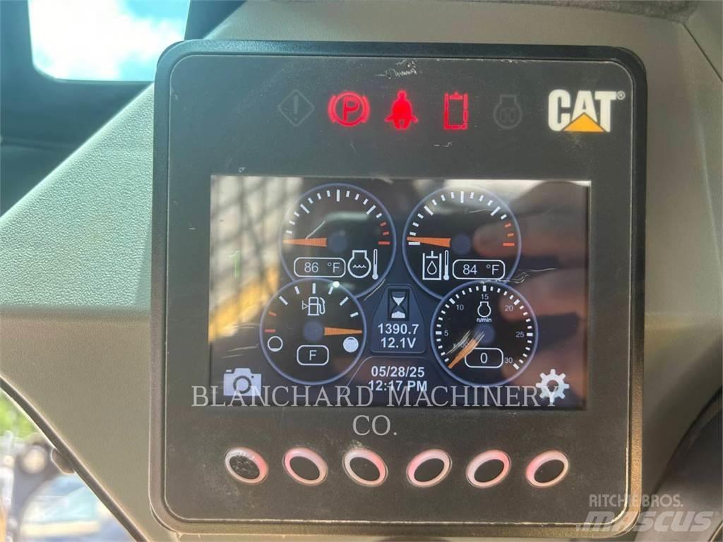 CAT 259D3 Pásové nakladače