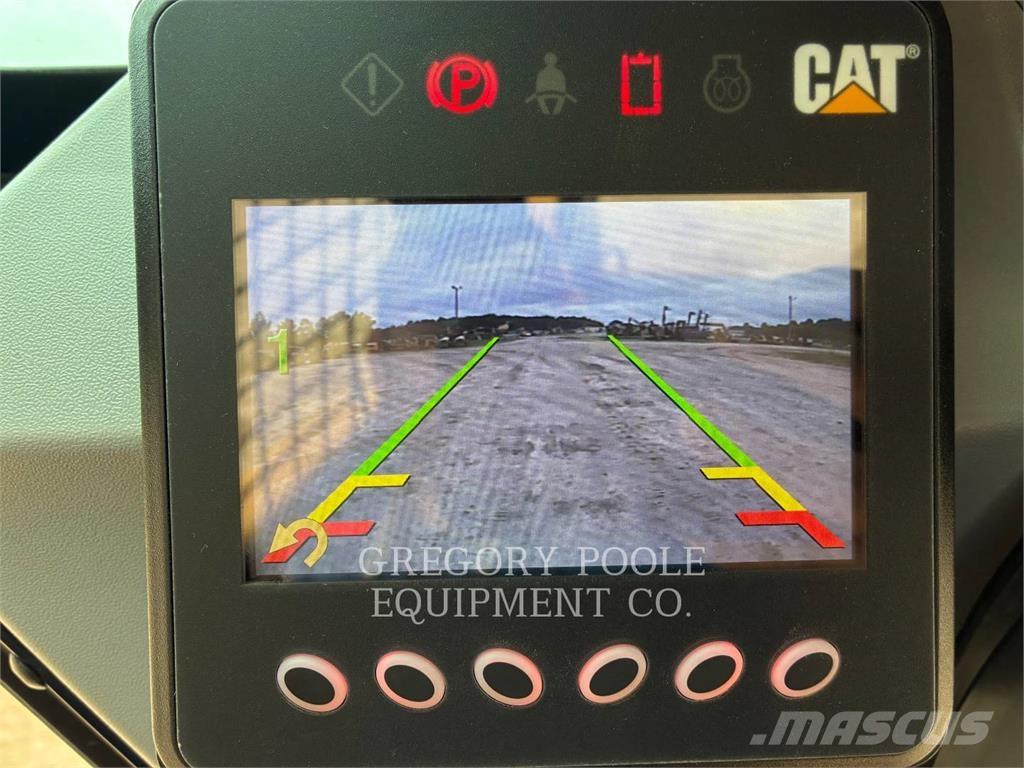 CAT 259D3 Pásové nakladače