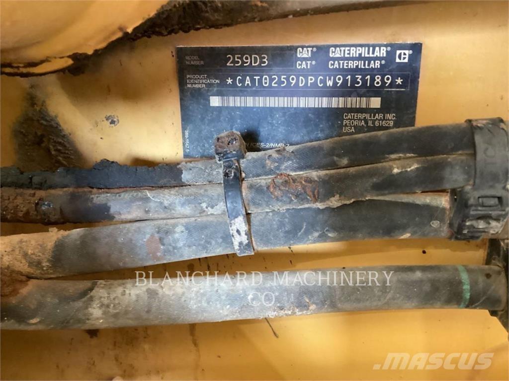 CAT 259D3 Pásové nakladače