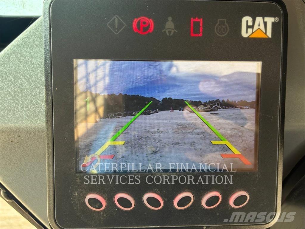 CAT 259D3 Pásové nakladače