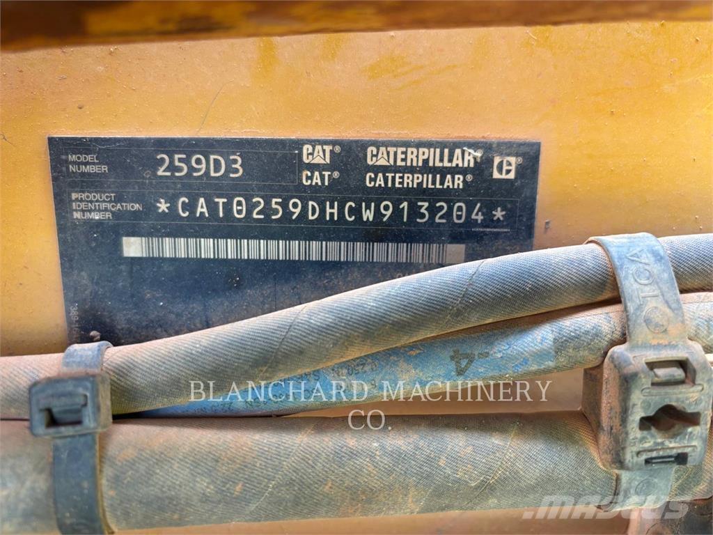 CAT 259D3 Pásové nakladače