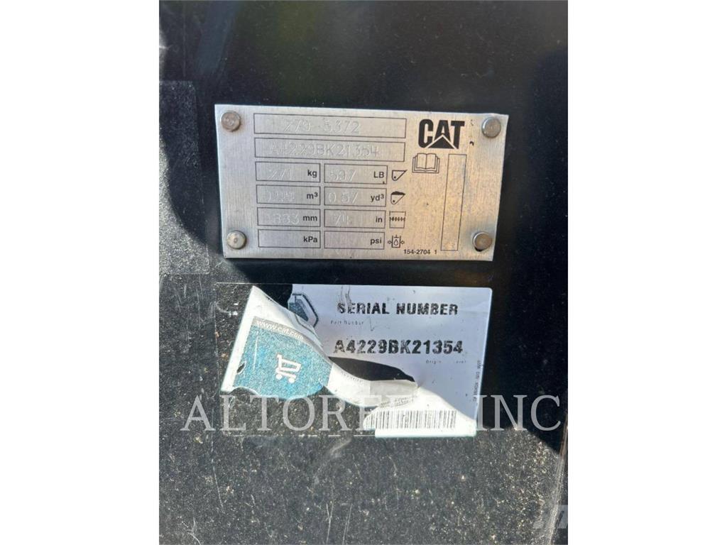 CAT 259D3 Smykem řízené nakladače