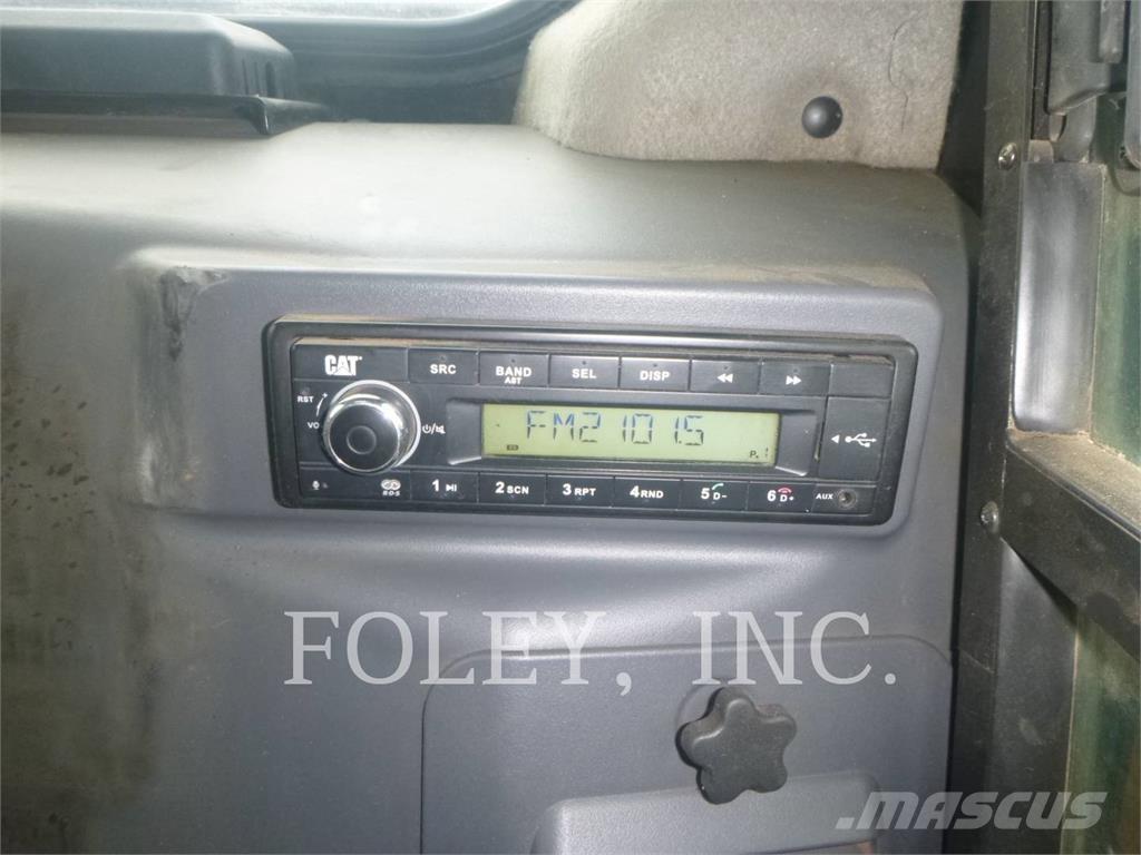 CAT 259D3 Pásové nakladače