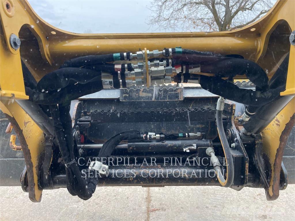 CAT 259D3 Pásové nakladače