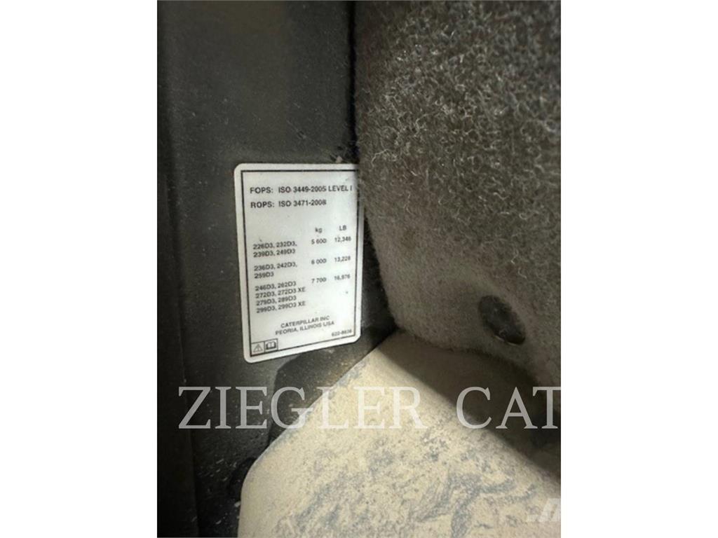 CAT 259D3 Pásové nakladače