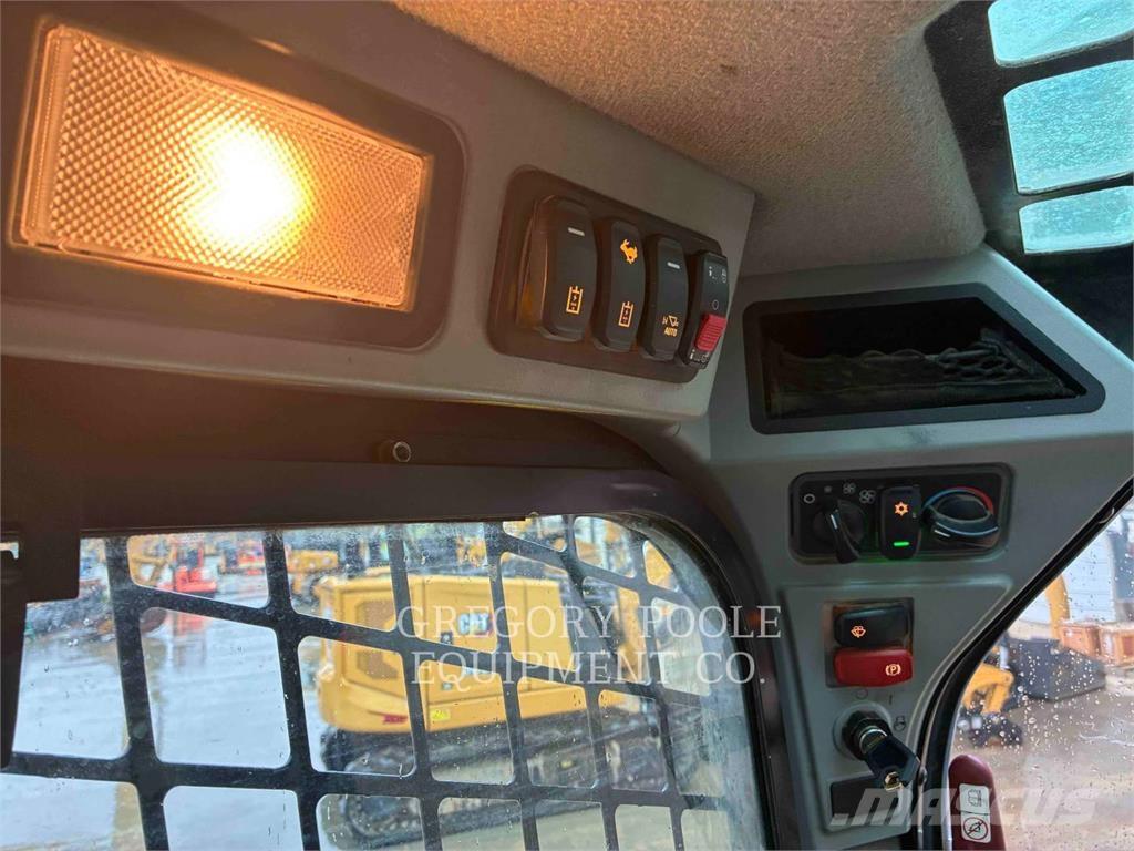 CAT 259D3 Pásové nakladače