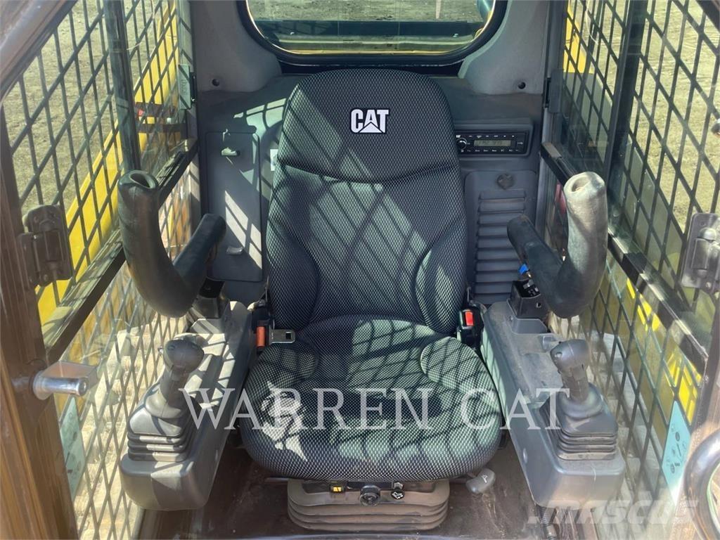 CAT 259D3 C3H2 Pásové nakladače