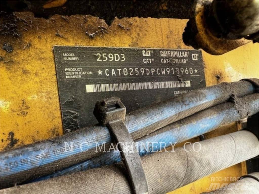 CAT 259D3 H2CB Smykem řízené nakladače