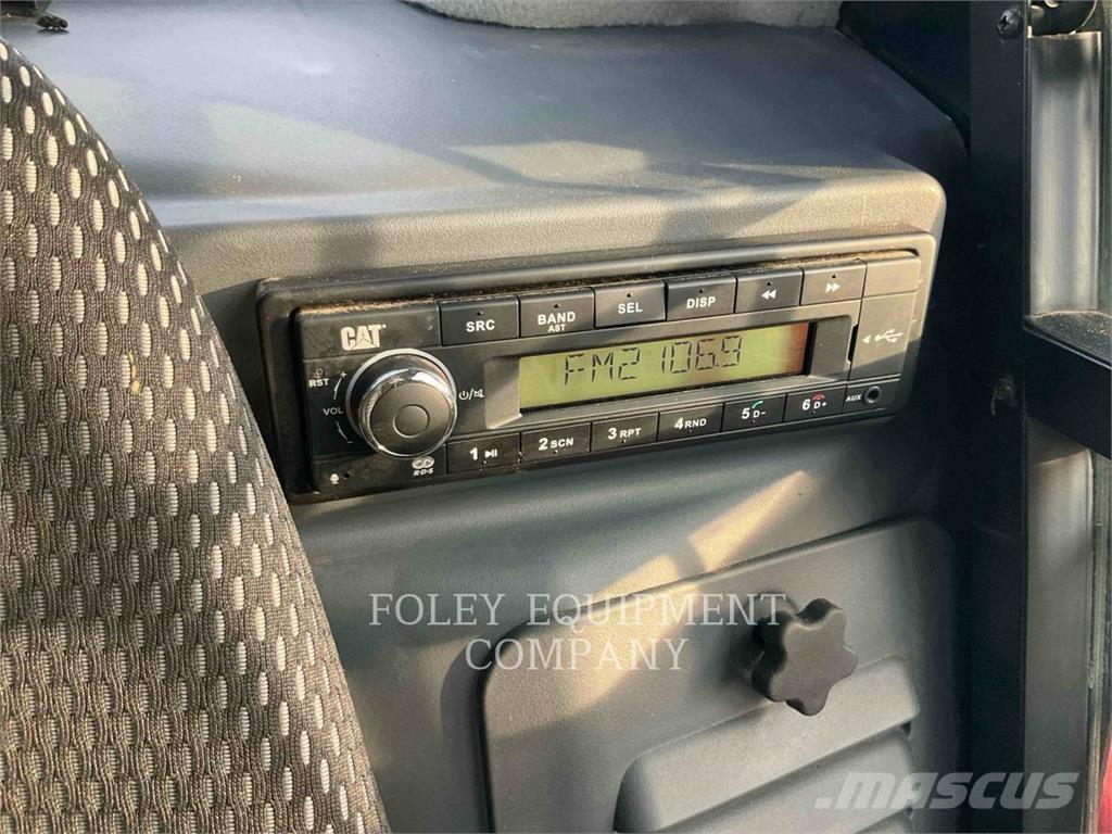 CAT 259D3STD2C Smykem řízené nakladače