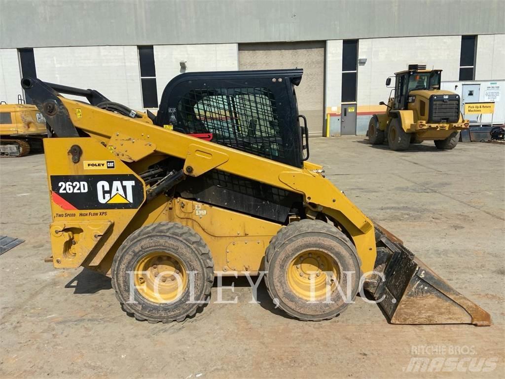 CAT 262D Smykem řízené nakladače