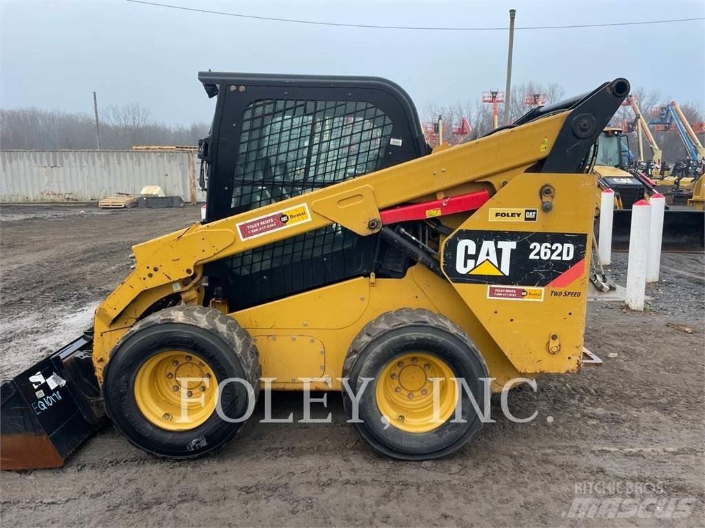 CAT 262D Smykem řízené nakladače