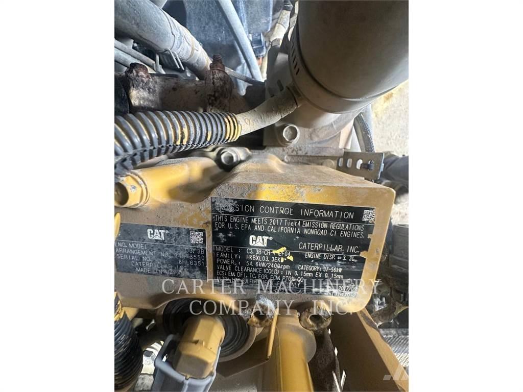 CAT 262D ACHF Smykem řízené nakladače