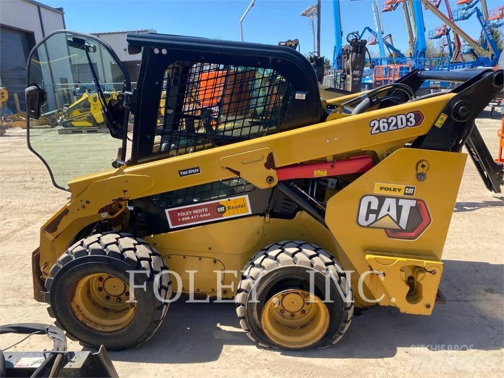 CAT 262D3 Smykem řízené nakladače