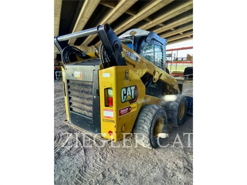 CAT 262D3 Smykem řízené nakladače