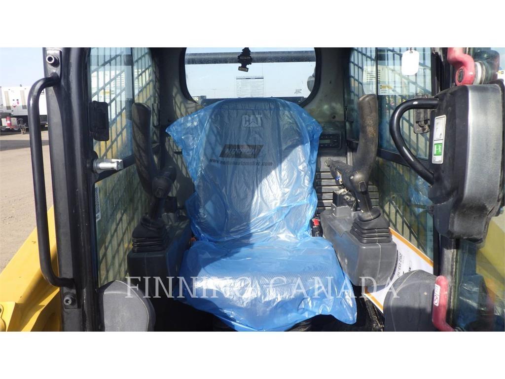 CAT 262D3 Smykem řízené nakladače