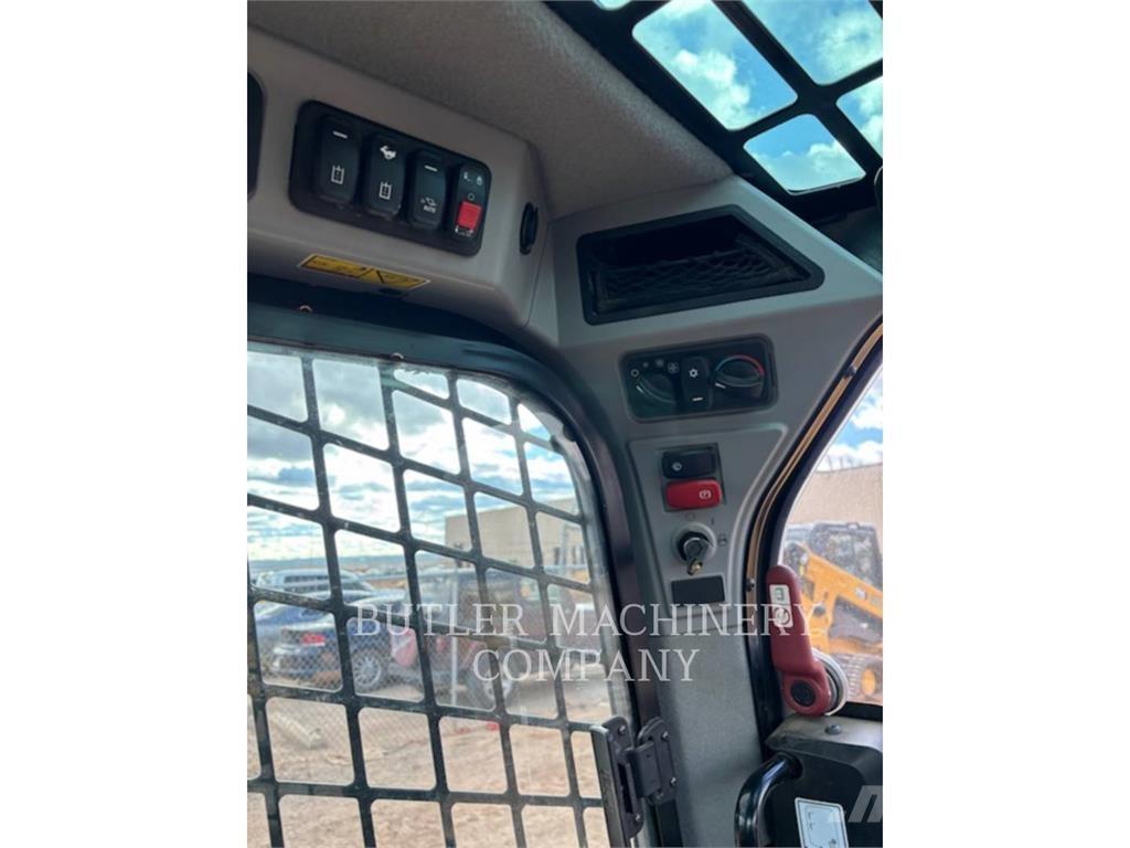 CAT 262D3 C3H3 Smykem řízené nakladače