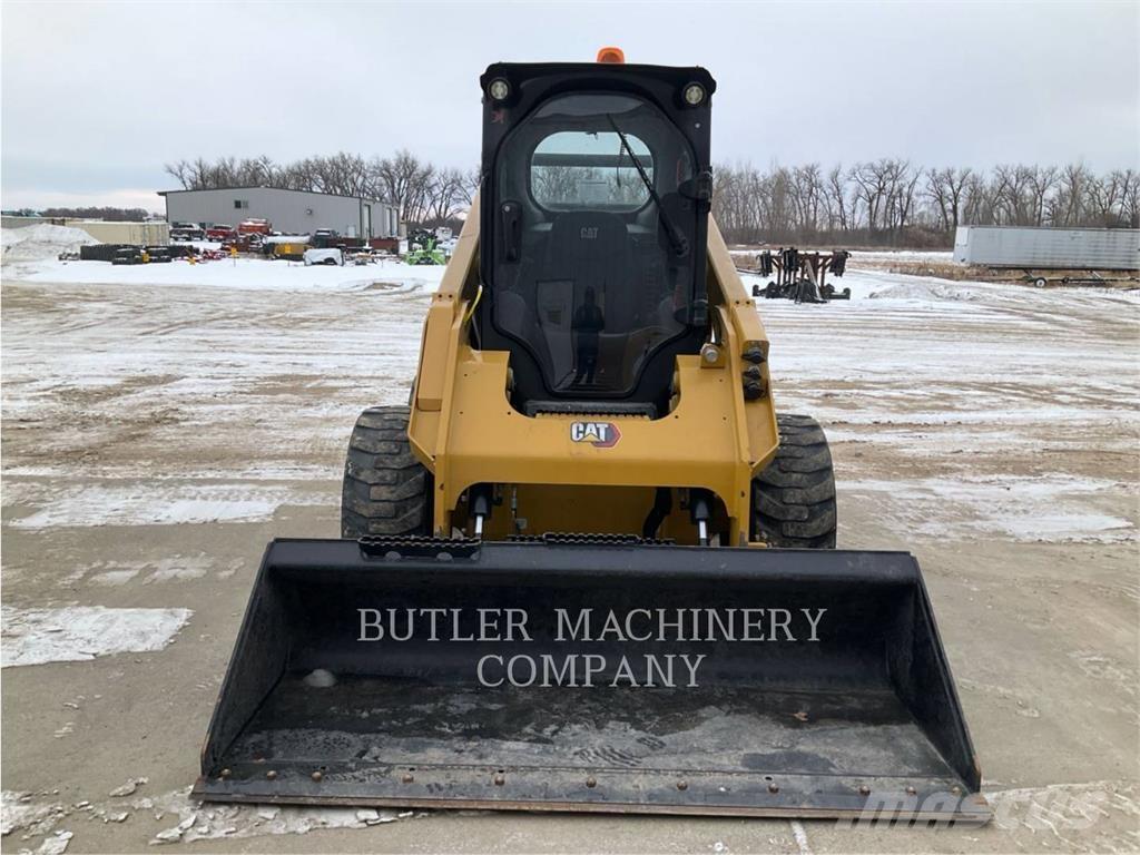 CAT 262D3 C3H3 Smykem řízené nakladače