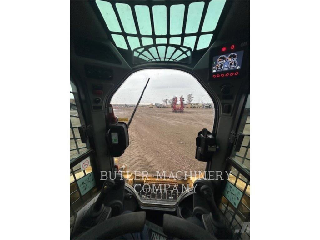 CAT 262D3 C3H3 Smykem řízené nakladače