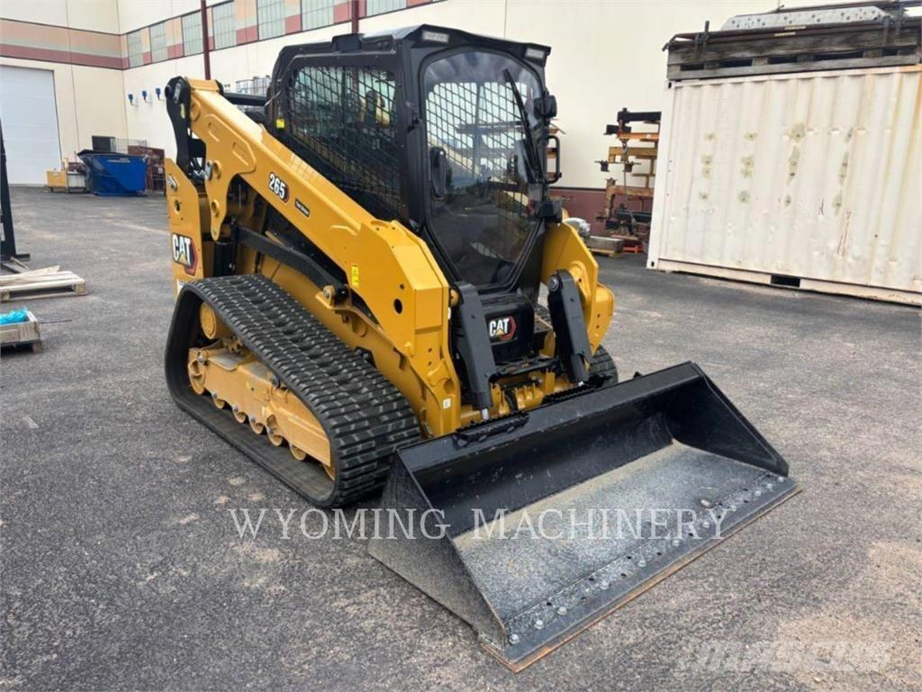 CAT 265 Smykem řízené nakladače